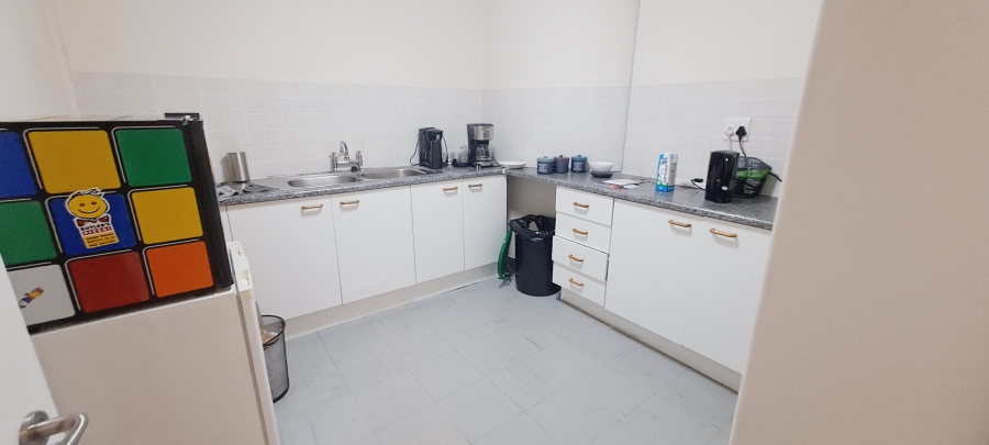 To Let commercial Property for Rent in Bo Oakdale Western Cape
